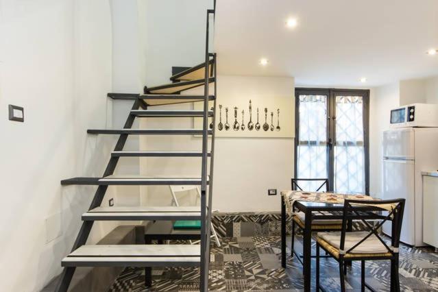 Umberto Flat City Center Катания Екстериор снимка