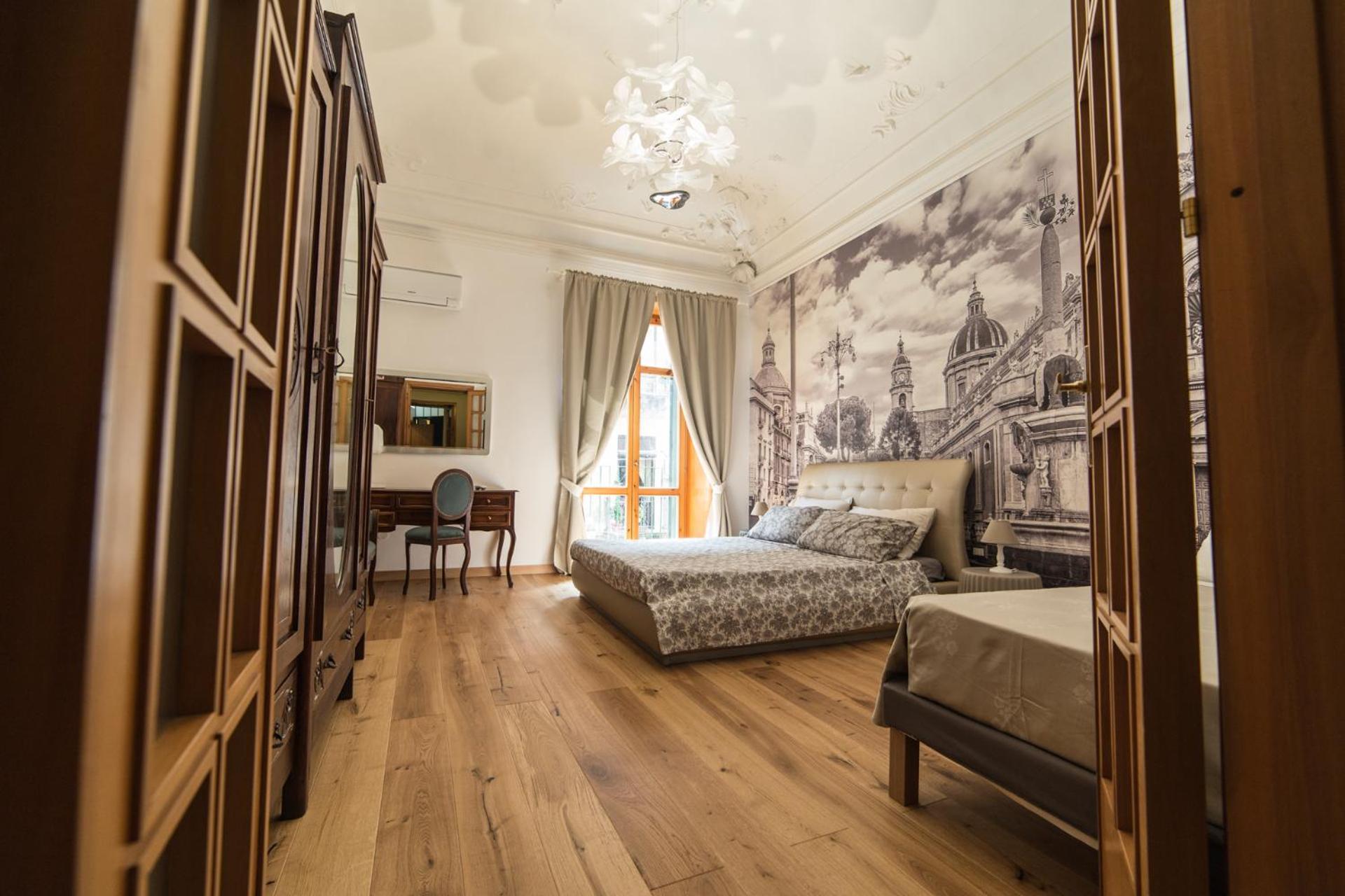 Umberto Flat City Center Катания Екстериор снимка