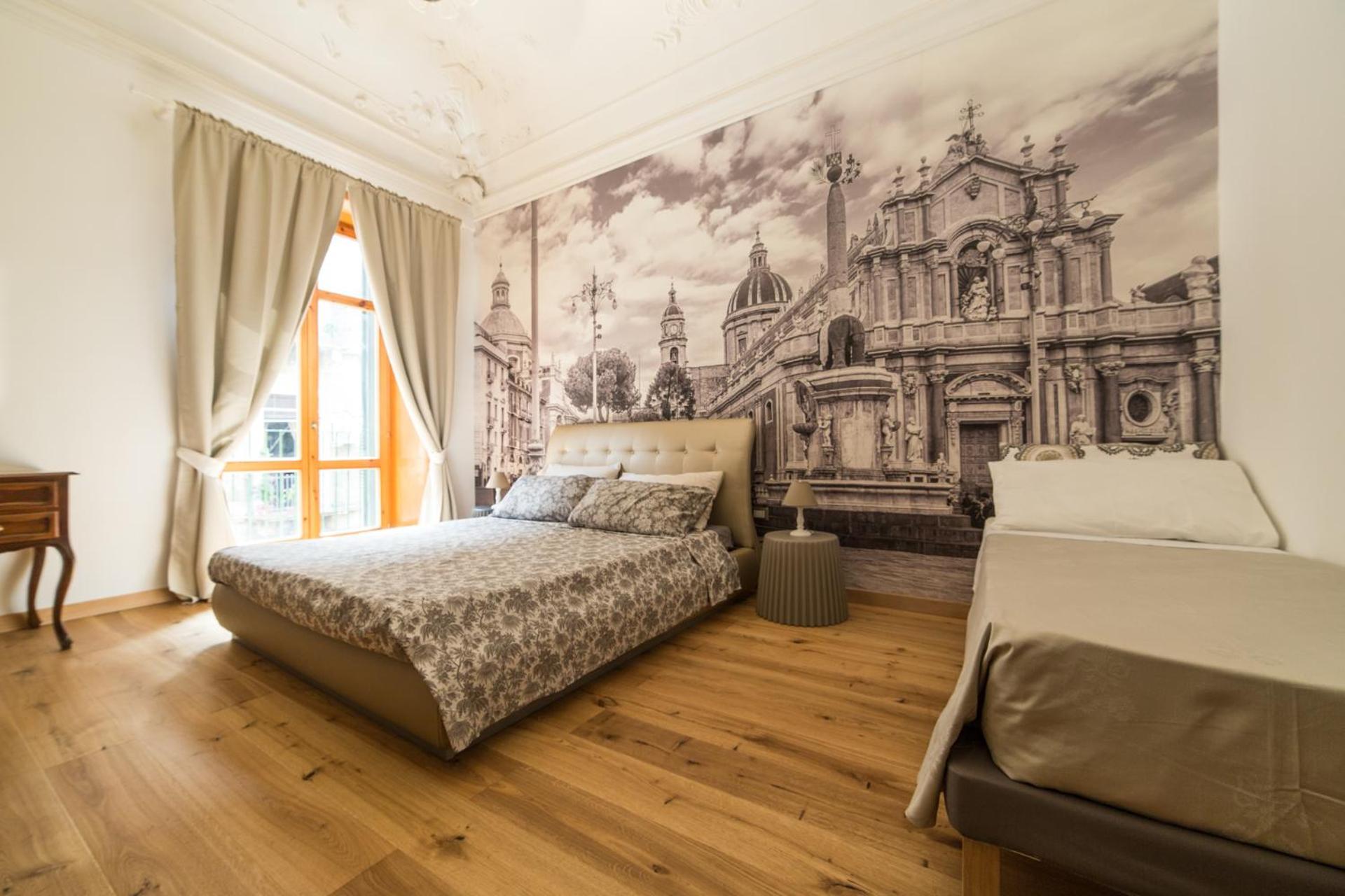 Umberto Flat City Center Катания Екстериор снимка